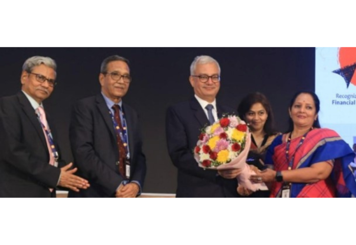 Dr. Kalpana Sankar honoured with ‘Lifetime Contribution to the Sector by an Individual’ award at The Inclusive Finance India Award 2023