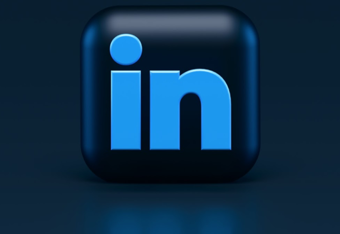 LinkedIn is restored after a brief disruption