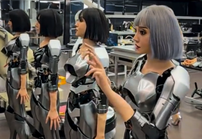 Ex-Robots in China creates humanoid robots with improved face mobility