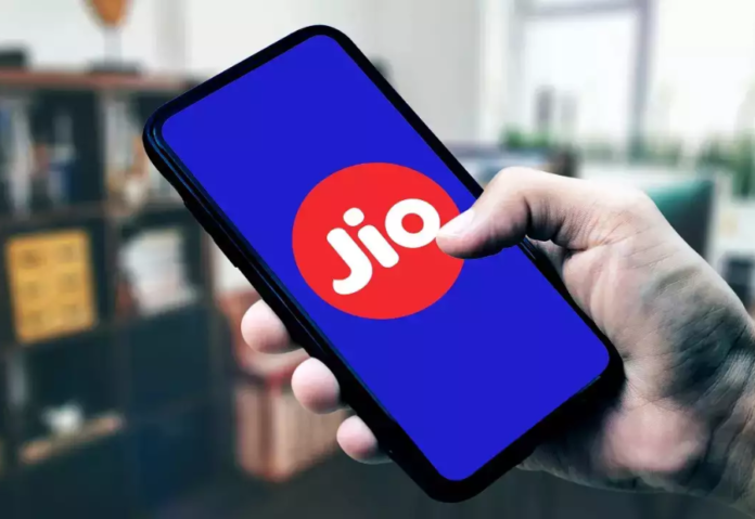 Reliance Jio outage: Thousands of customers complain on social media about being unable to use mobile internet.