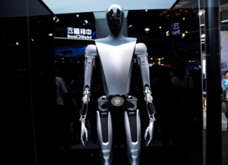 Humanoid robots to be used internally at Tesla by next year, according to Musk Humanoid robots to be used internally at Tesla by next year, according to Musk